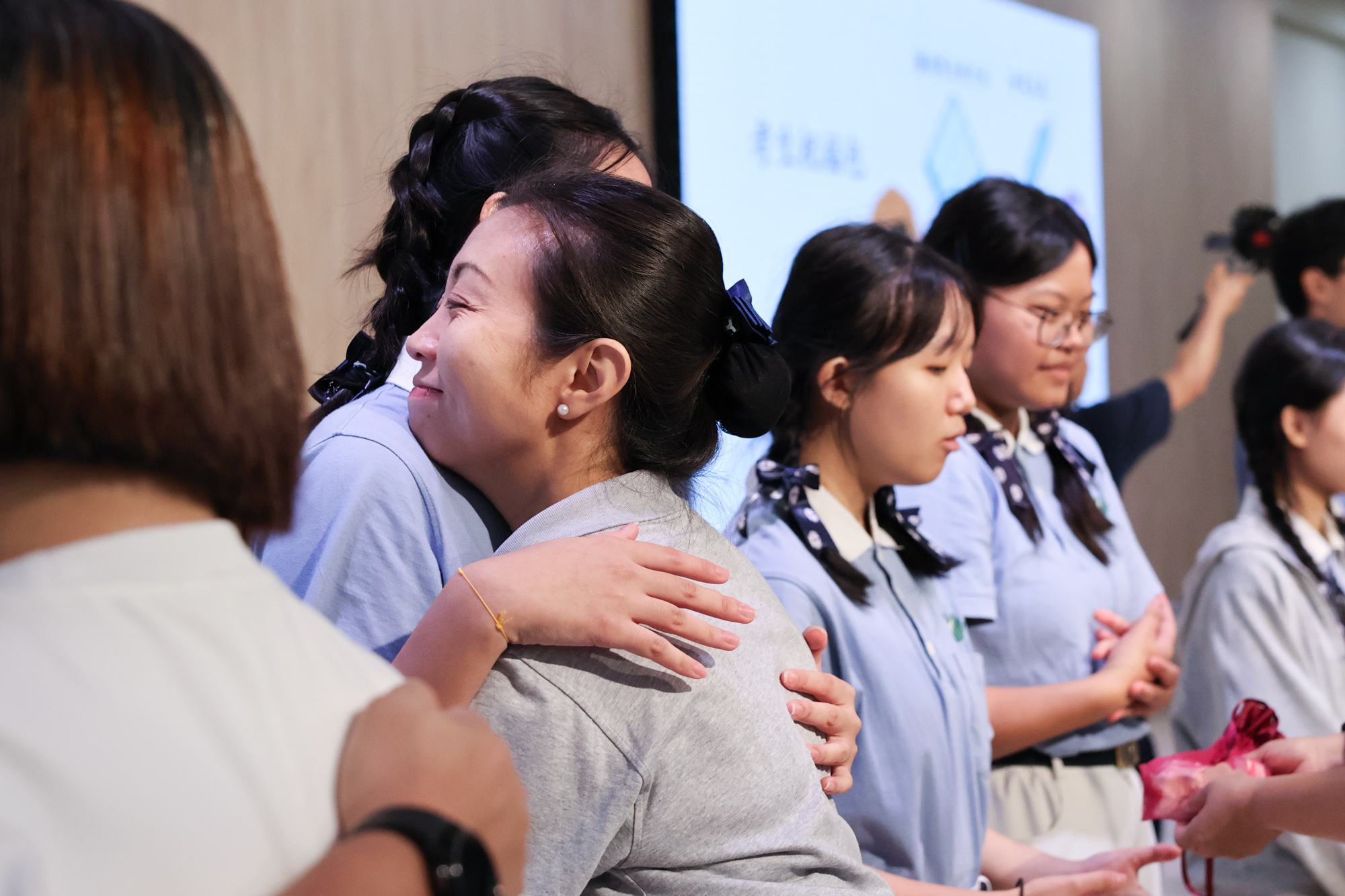 Parent-Child Bonding Class & Tzu Chi Teenagers' Group Pre-Exam Blessing Session (2026)